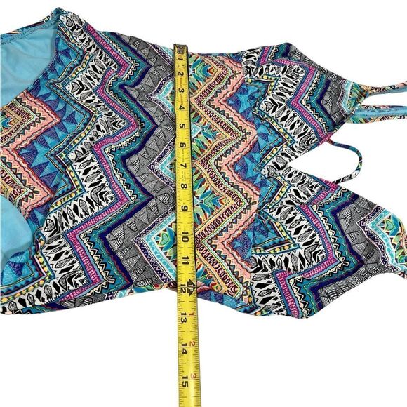 Liz Claiborne One Piece Cutout Swimsuit Size 6 - Picture 10 of 12